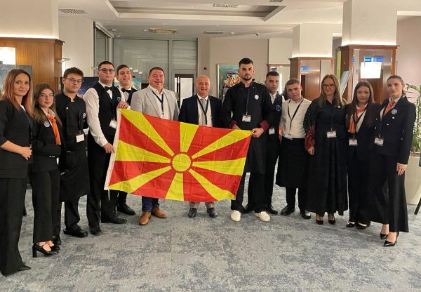 Еден златен и два сребрени медали за учениците…
