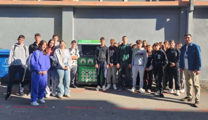 Гимназијалците рециклираат за нула отпад