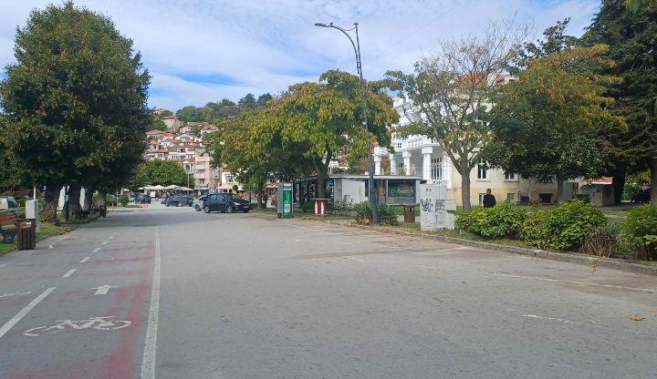 Повторно функционира паркингот на кеј „Македонија“