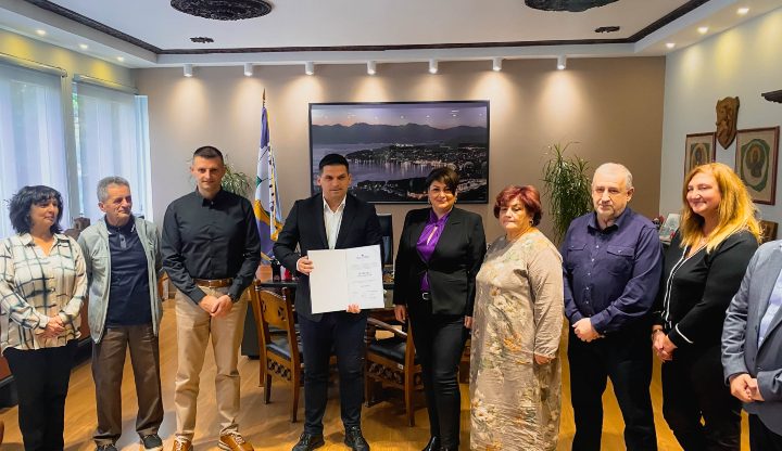 Доделено уверението за нов мандат на градоначалникот Кирил Пецаков (Фото/Видео)