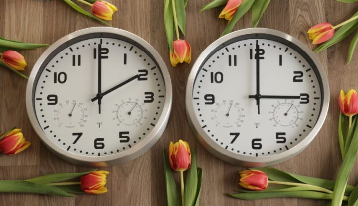 Викендов започнува летното сметање на времето