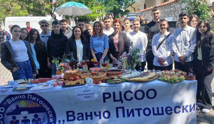 Прво место за најдобар штанд за учениците од РЦСОО „Ванчо Питошески“ на „Образовно рандеву МАССУМ 2026“