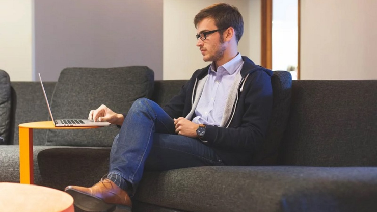 Здравје: Седечкиот начин на живот го забрзува стареењето на мозокот